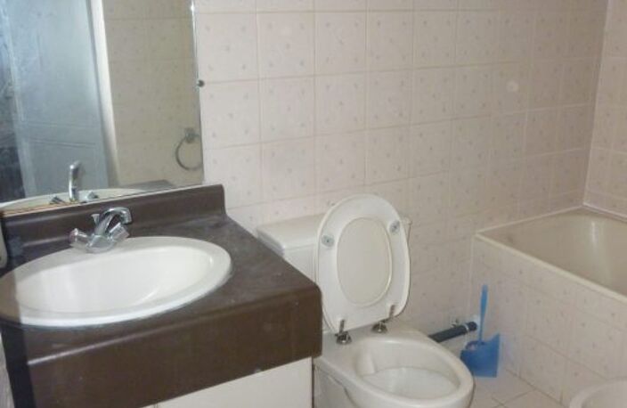 MAISON DE BOURG DE 145 M² 5 PIECES — photo 5