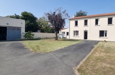 vente maison 320 000 € à proximité de Croix-Chapeau (17220)