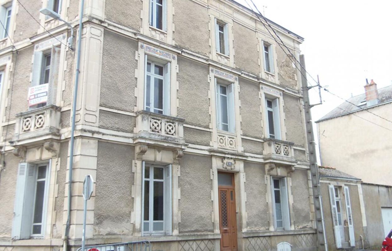 maison 6 pièces 145 m2 à vendre à Parthenay (79200)