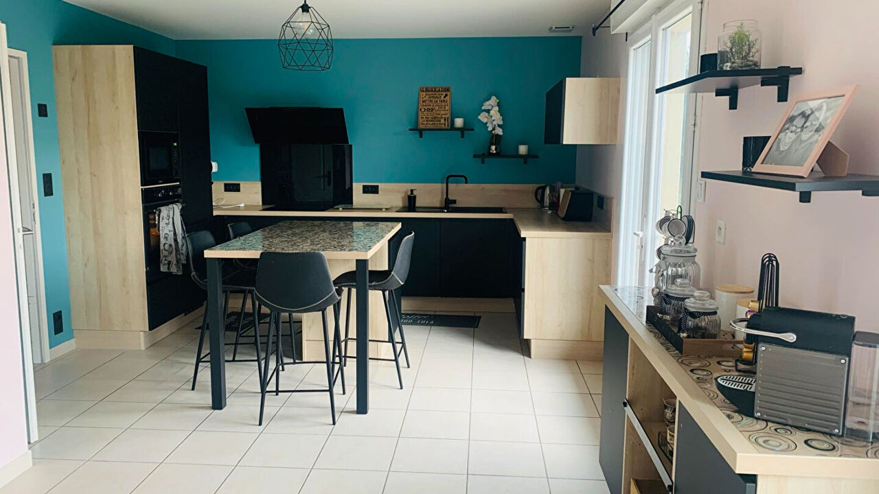 maison 7 pièces 220 m2 à vendre à Petit-Noir (39120)