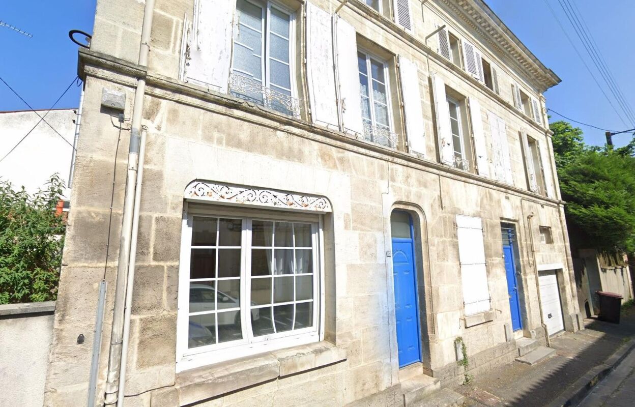 maison 10 pièces 330 m2 à vendre à Cognac (16100)