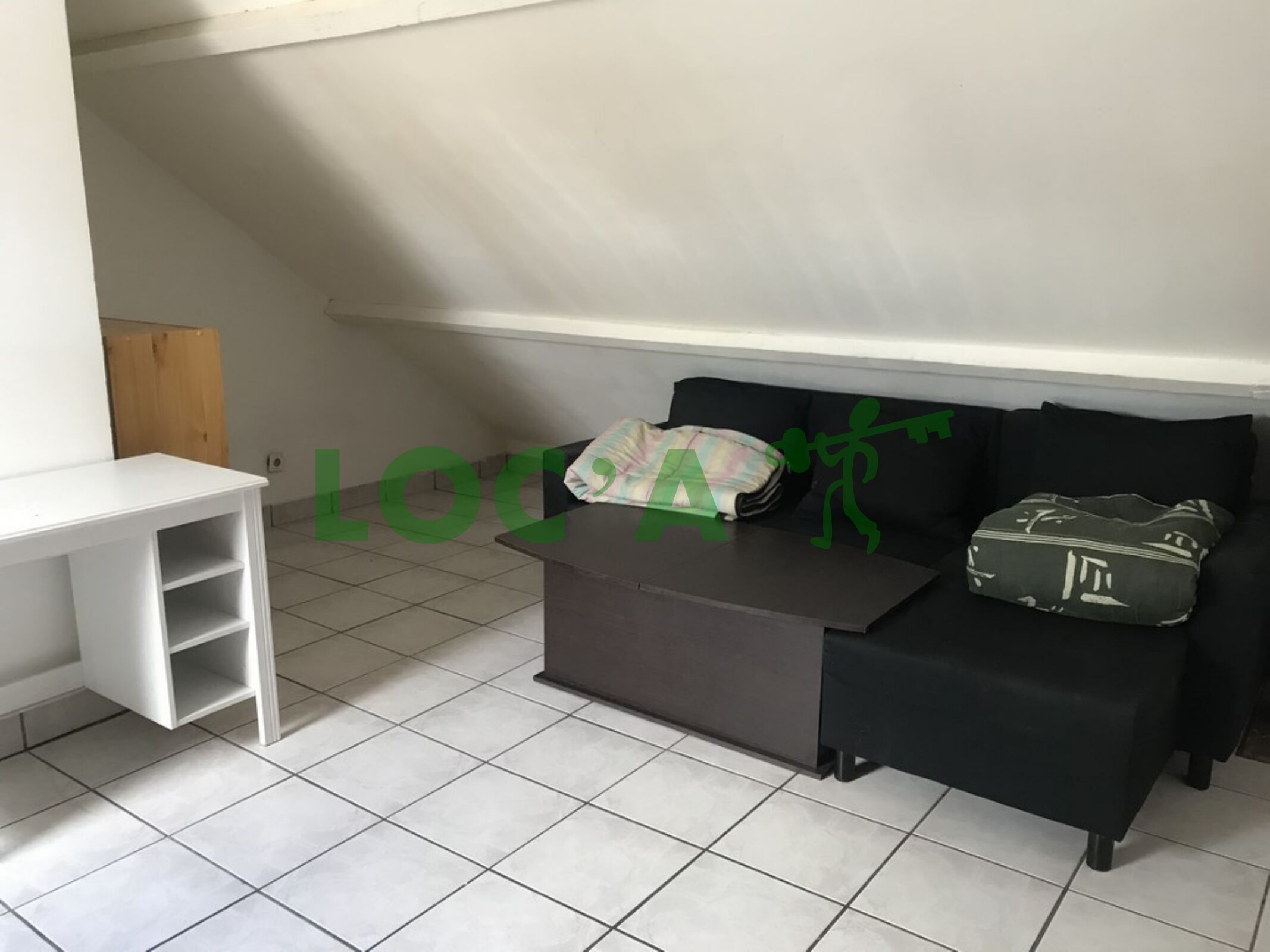 Location Chambre 17 m² à Dijon 350 ¤ CC /mois