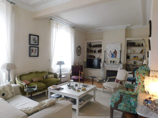 MAISON BOURGEOISE, avec garage, à l'orée des promenades de — photo du bien