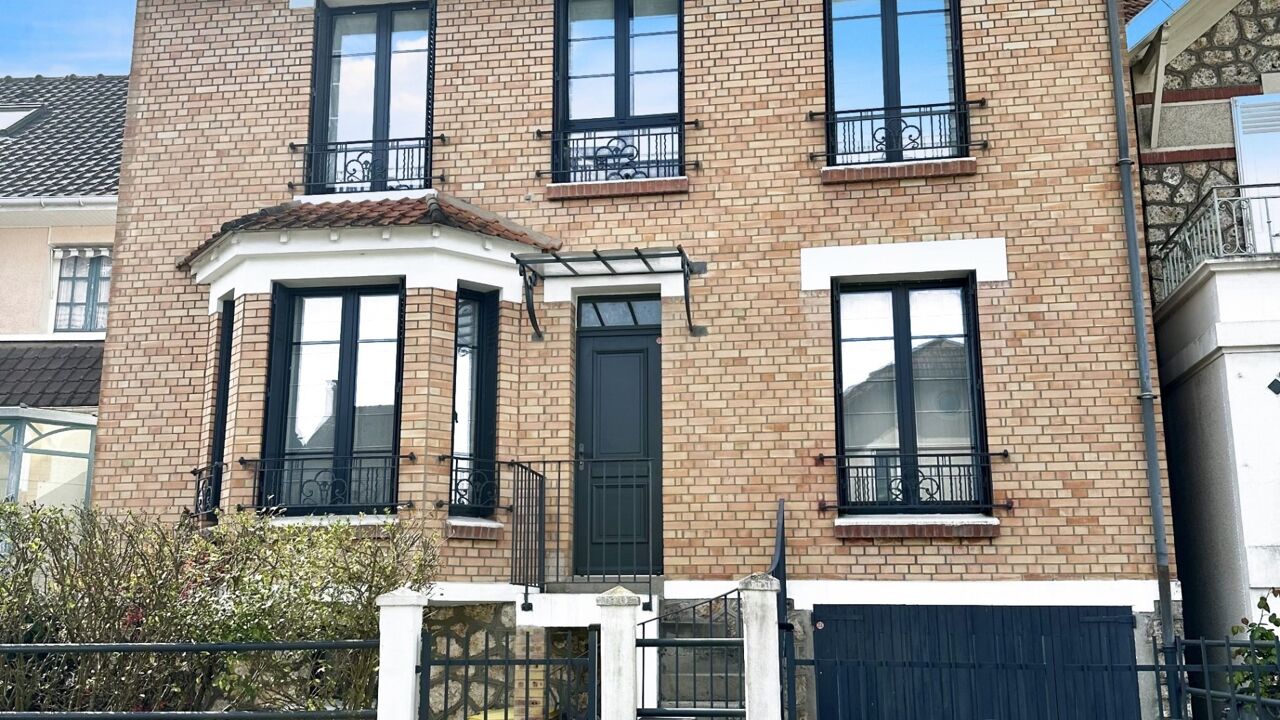 maison 7 pièces 141 m2 à vendre à Ville-d'Avray (92410)