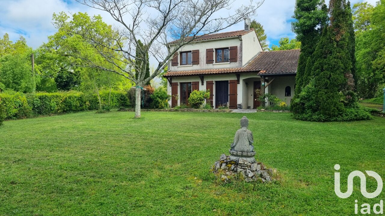 maison 8 pièces 170 m2 à vendre à Vouharte (16330)