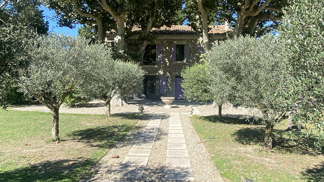 maison 9 pièces 411 m2 à vendre à Saint-Rémy-de-Provence (13210)