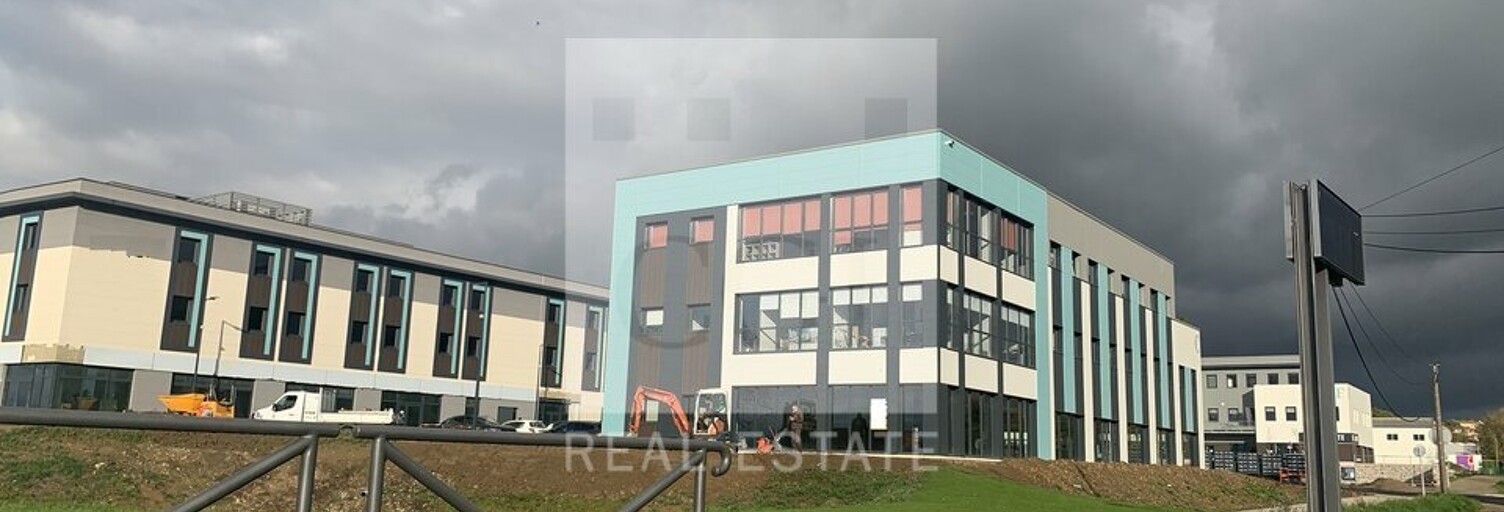 Bureau  189 m² à louer à Genay (69730)