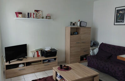 location appartement 575 € CC /mois à proximité de Montmain (76520)