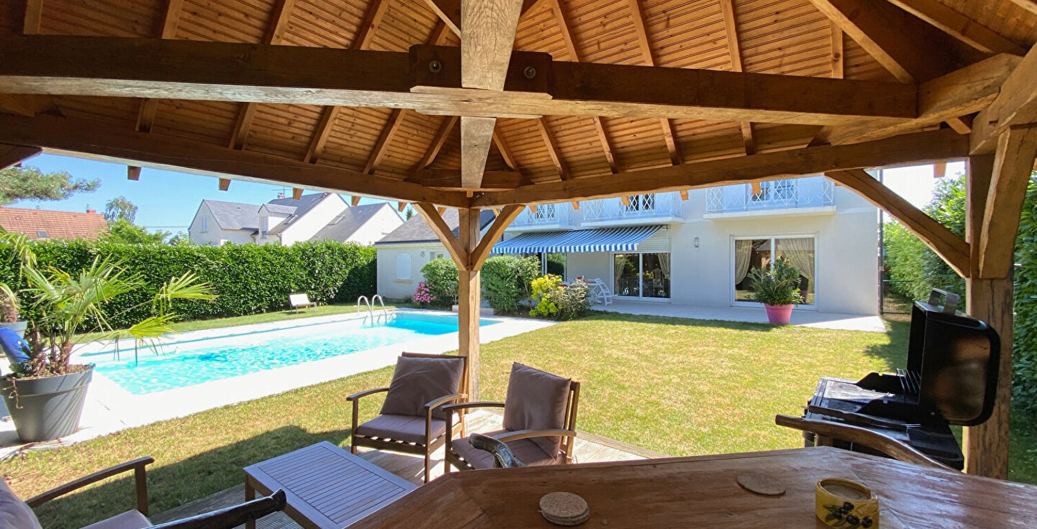 Maison avec piscine de 186 m² — photo 1