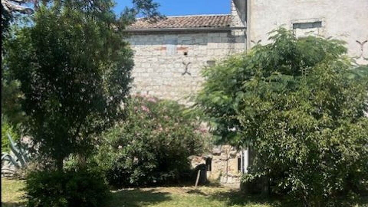 maison 8 pièces 227 m2 à vendre à Castelsagrat (82400)