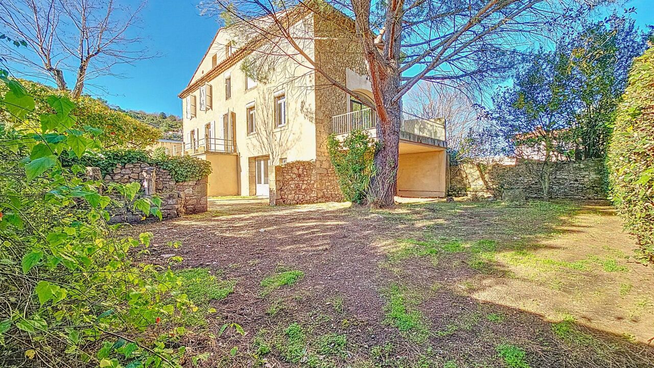 maison 10 pièces 240 m2 à vendre à Bédarieux (34600)