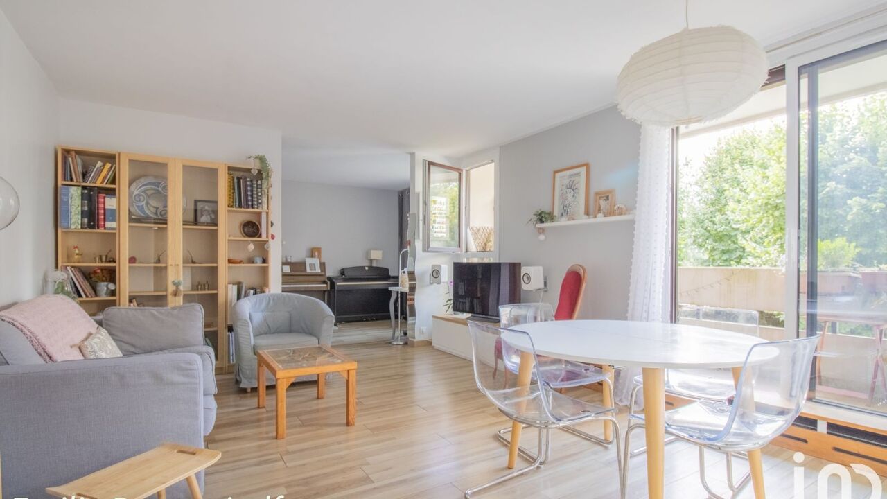 appartement 5 pièces 97 m2 à vendre à Élancourt (78990)