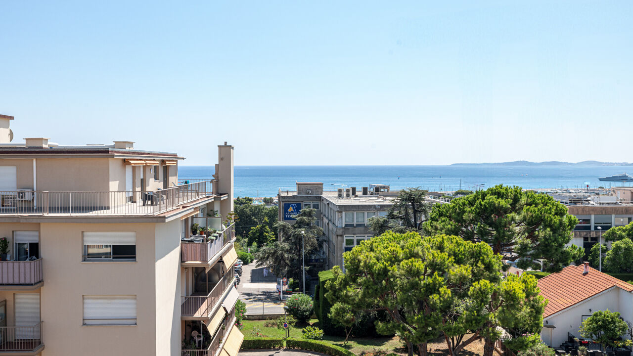 appartement 4 pièces 93 m2 à vendre à Saint-Laurent-du-Var (06700)