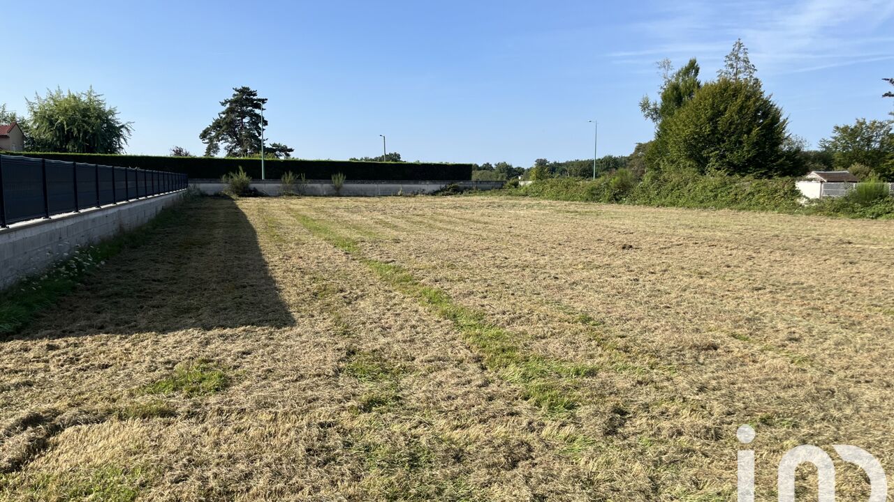 terrain  pièces 1802 m2 à vendre à Orléat (63190)