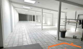 Commerce  280 m² à louer à Saint-Omer (62500)