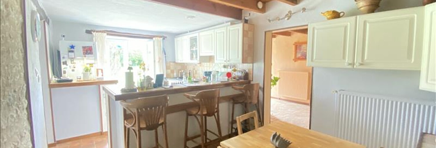 Maison 11 Pièces 206 m² à vendre à Sammarçolles (86200)