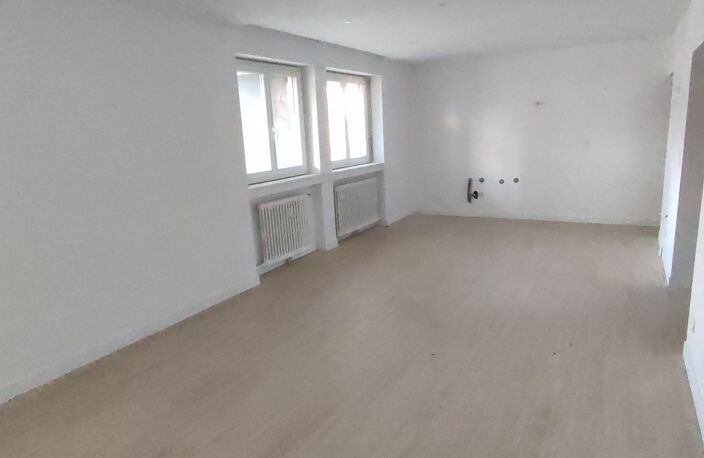 F5 103 m2 REFAIT NEUF — photo 3