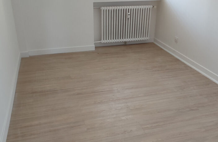 F5 103 m2 REFAIT NEUF — photo 4