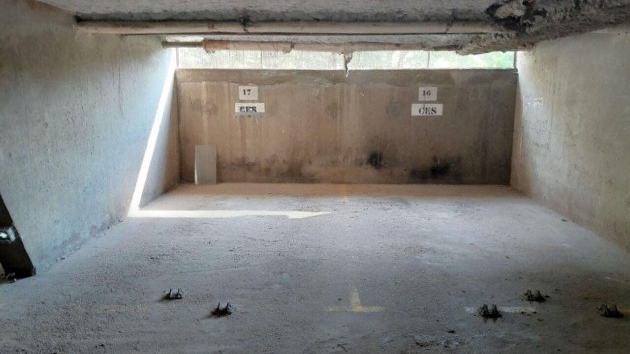 garage  pièces  m2 à vendre à Metz (57000)