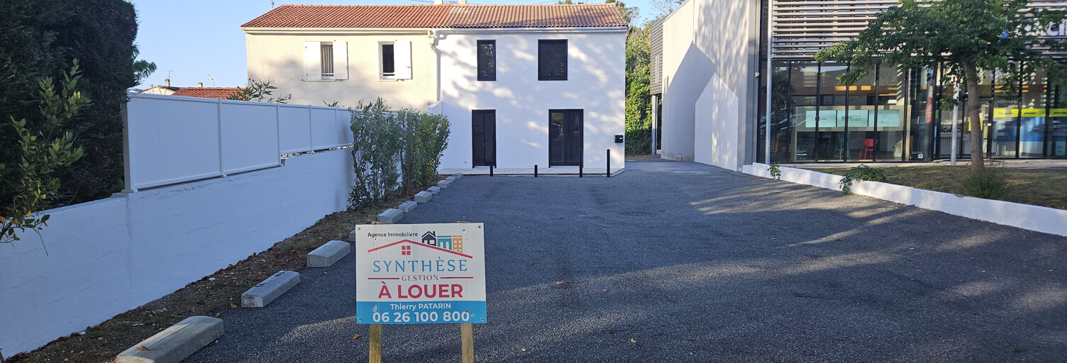 Commerce 5 Pièces 100 m² à louer à Saintes (17100)