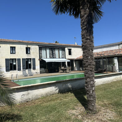 Maison 8 pièces 598500 €