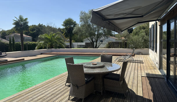 Villa / Maison 8 pièces  à vendre Saintes 17100