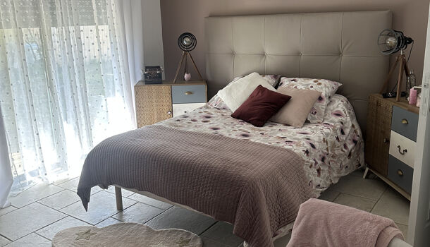 Villa / Maison 8 pièces  à vendre Saintes 17100