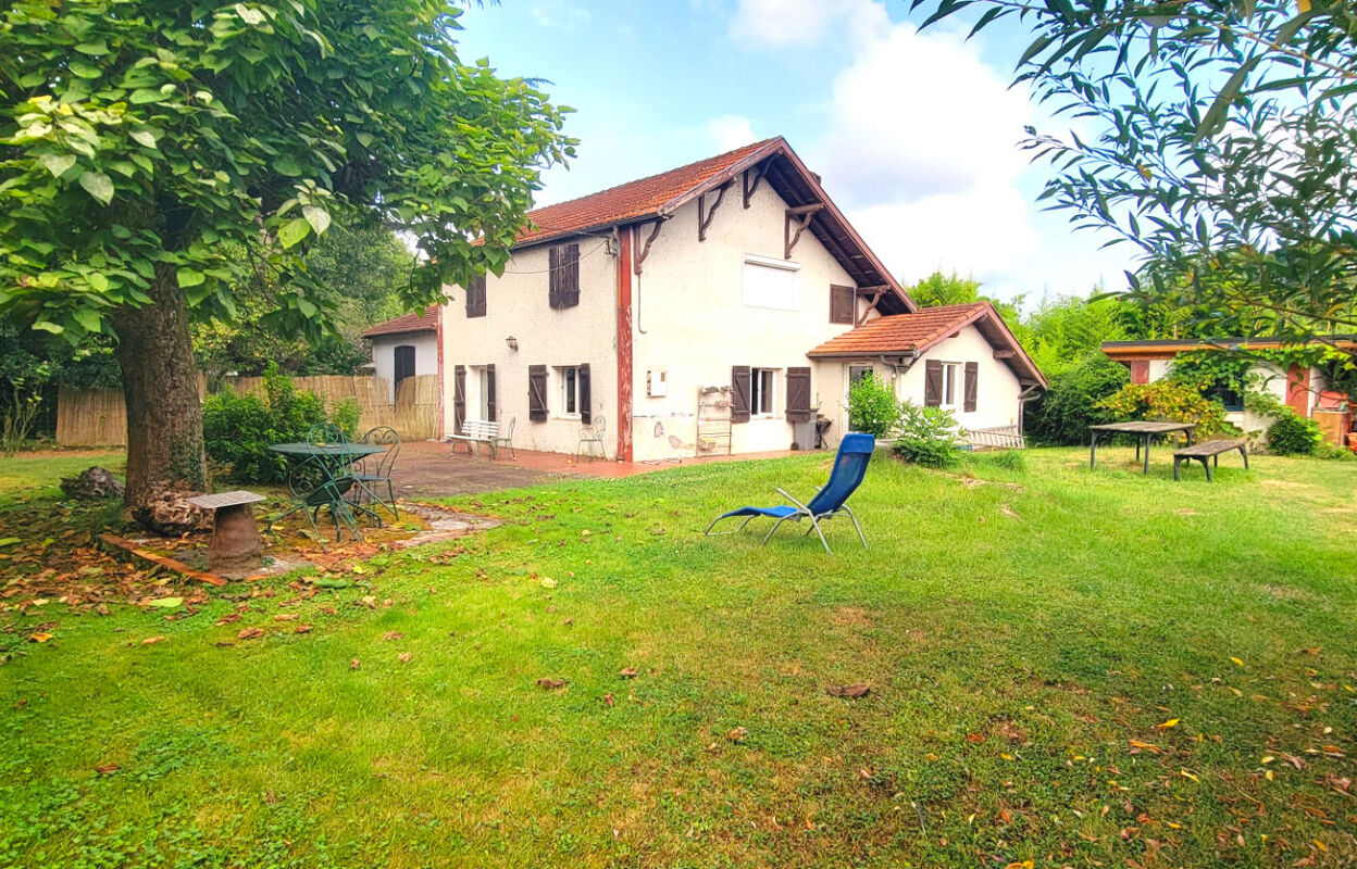 maison 8 pièces 232 m2 à vendre à Pau (64000)