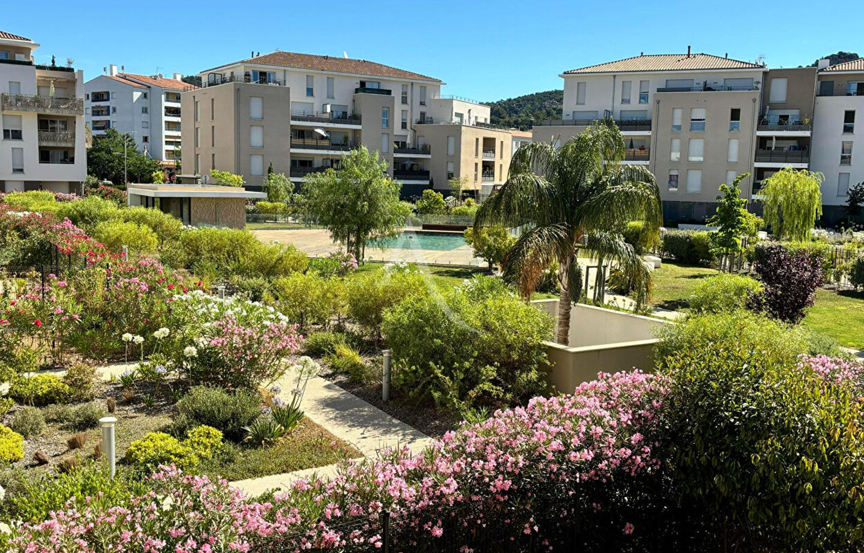 appartement 2 pièces 38 m2 à louer à Hyères (83400)