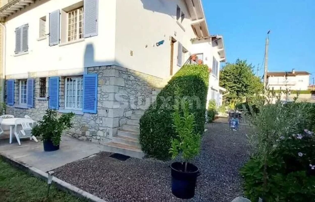 maison 8 pièces 167 m2 à vendre à Lavelanet (09300)