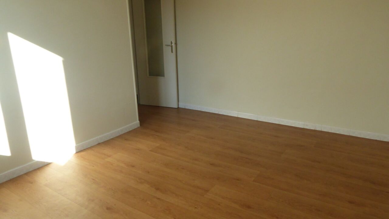 appartement 2 pièces 39 m2 à louer à Aubenas (07200)