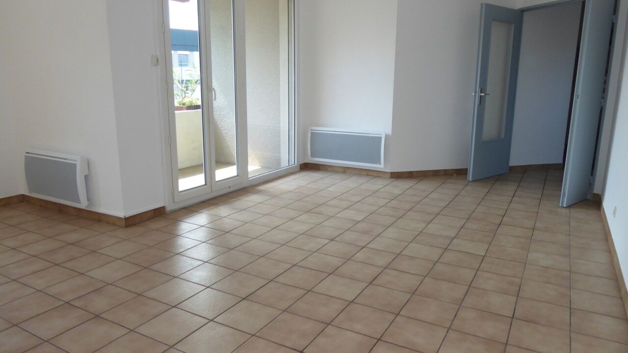 appartement 2 pièces 60 m2 à louer à Aubenas (07200)