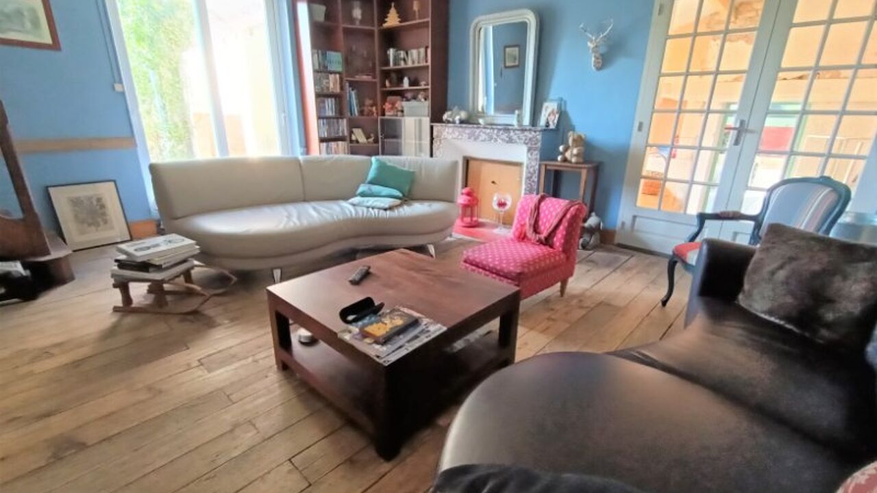 maison 8 pièces 194 m2 à vendre à Lhommaizé (86410)