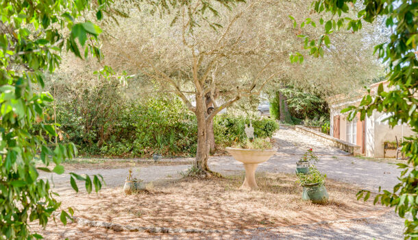 Villa / Maison 5 pièces  à vendre Destrousse (La) 13112