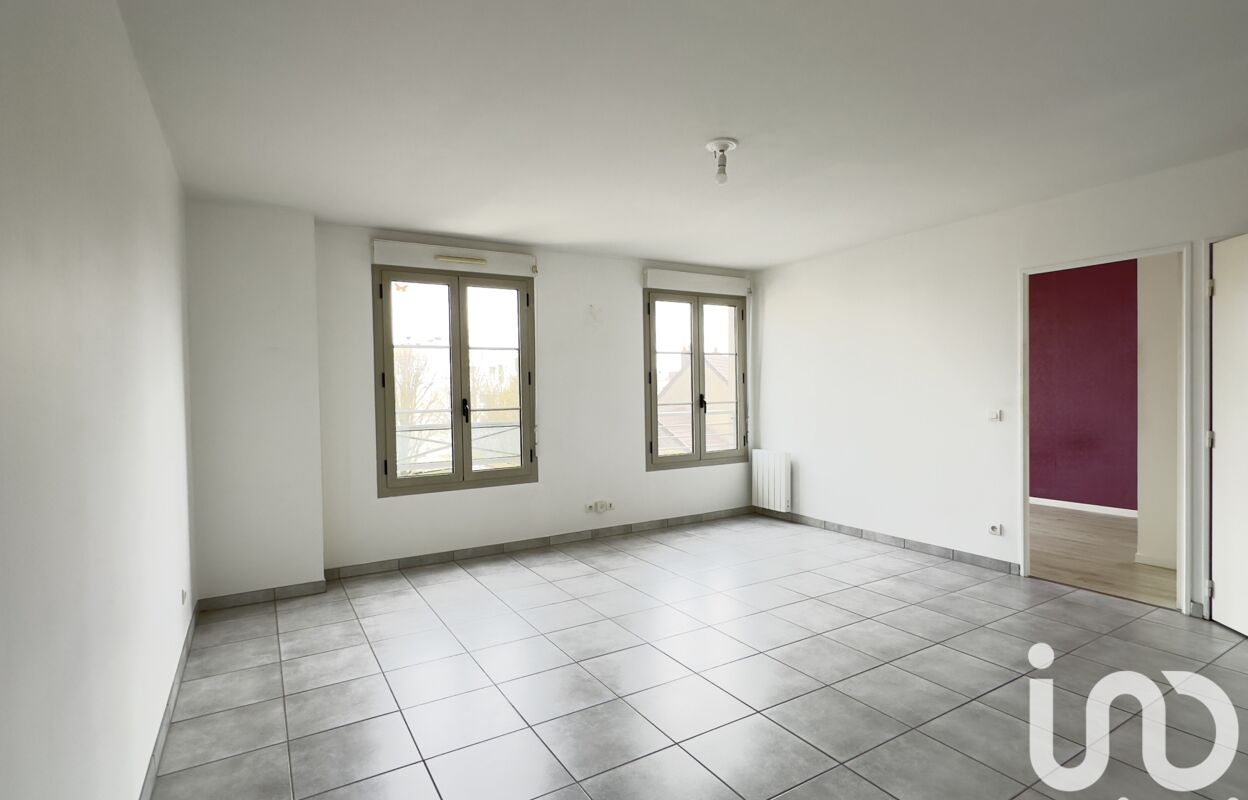 appartement 2 pièces 43 m2 à vendre à Combs-la-Ville (77380)