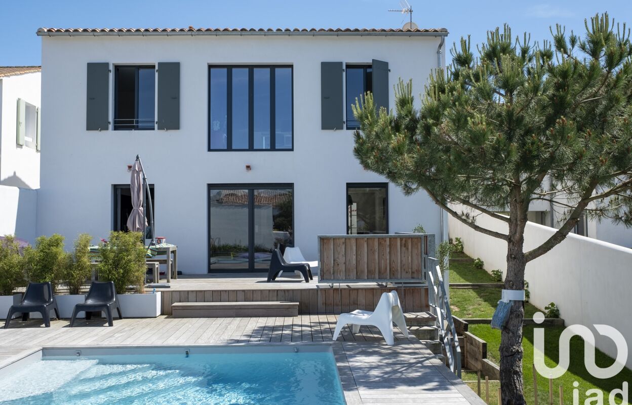 maison 5 pièces 206 m2 à vendre à Rivedoux-Plage (17940)