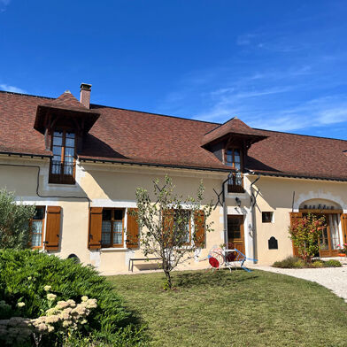 Maison 7 pièces 400000 €