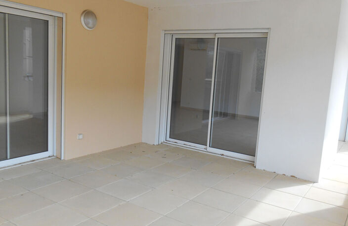 BEL APPARTEMENT 66400 CERET — photo 3