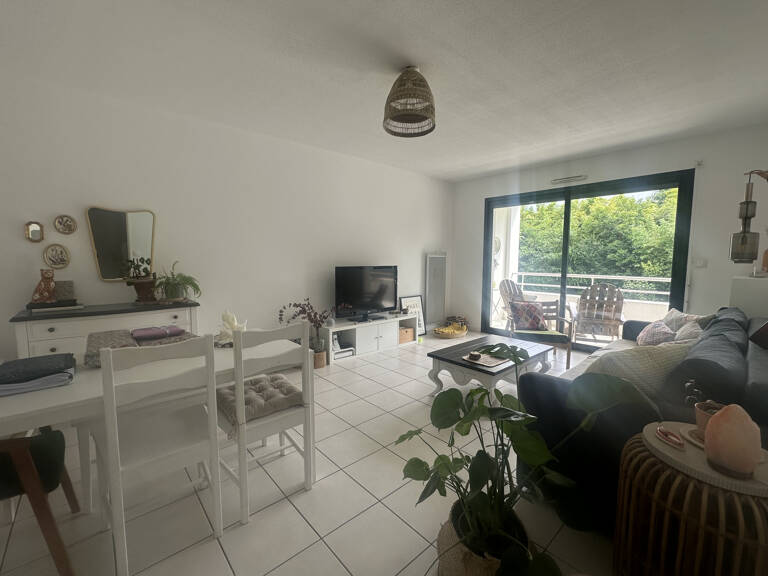 ANGLET T2 avec terrasse, parking sous-sol et cave — photo 1