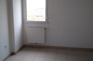 location appartement 575 € CC /mois à proximité de Seilh (31840)