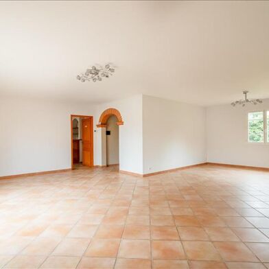 Maison 7 pièces 225 m²