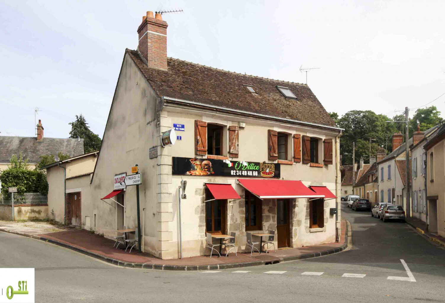 Immeuble avec commerce — photo 1