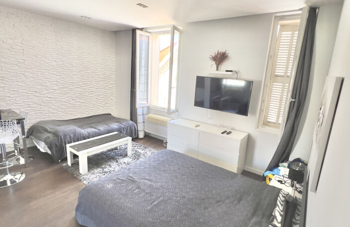 CANNES CENTRE BANANE CROISETTE APT 31M2 145M DU PALAIS DES F — photo 2