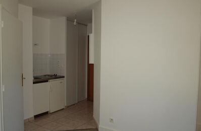 location appartement 410 € CC /mois à proximité de Quetigny (21800)