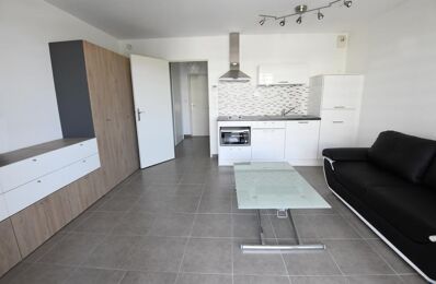 location appartement 730 € CC /mois à proximité de La Penne-sur-Huveaune (13821)