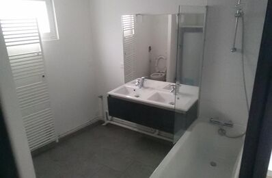 location maison 900 € CC /mois à proximité de Courrières (62710)