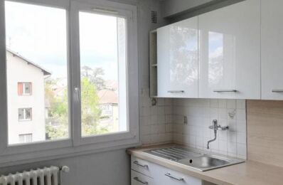 location appartement 820 € CC /mois à proximité de Devecey (25870)