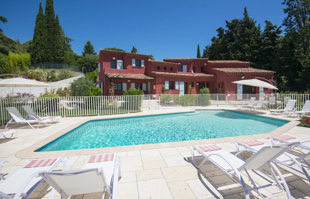 maison 10 pièces 216 m2 à vendre à Saint-Paul-de-Vence (06570)