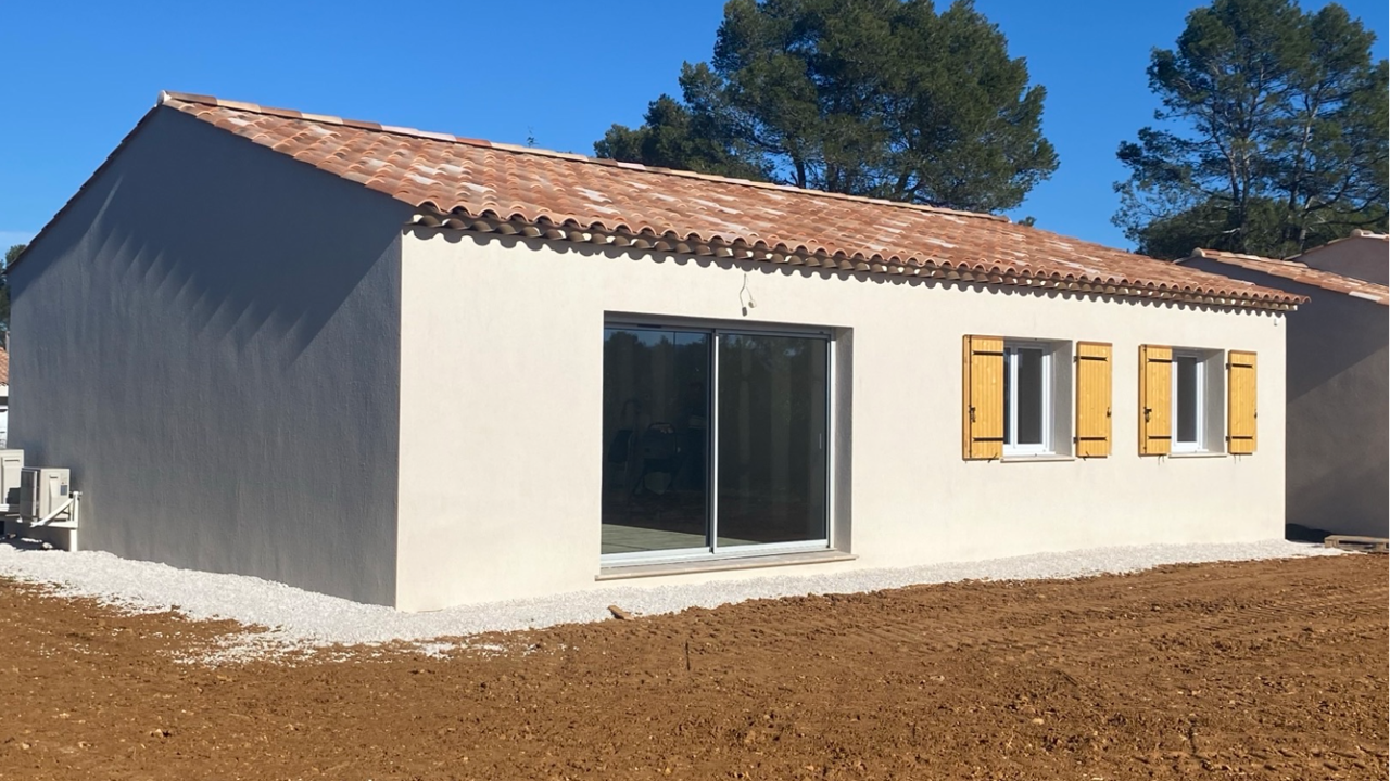 maison 75 m2 à construire à Saint-Maximin-la-Sainte-Baume (83470)