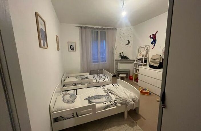 VENTE : maison 8 pièces (125 m²) en 2 appartements à REMOULINS — photo 5